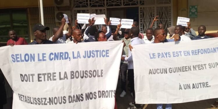 Fonction publique : Des enseignants-chercheurs expriment leur mécontentement