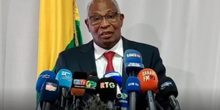 Amadou Oury Bah, Premier ministre, s’est exprimé devant la presse ce mercredi à Conakry 5 mars 2025, sur divers sujets sociopolitiques et économiques