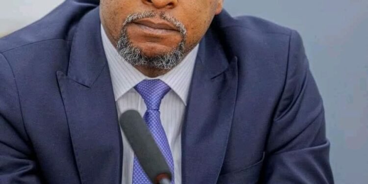 ðð«ðšð£ðð ðð¢ðŠðð§ððšð®: ð®ð§ð ðŠÃ©ððð©ð¡ðšð«ð ð«Ã©ð¯Ã©ð¥ððð«ð¢ðð, ð§ðšð§ ð®ð§ð ðŠðð¬ð®ð«ð ð¥ð¢ððéð«ðð¥ð ! ððð«ð¥ðð§ð ððð¬ ð©ð«ðšð©ðšð¬ ð®ðð¢ð¥ð¢ð¬Ã©ð¬ ð©ðð« ð¥ð ðð¢ð§ð¢ð¬ðð«ð Djiba Diakité  14 ð€ðŠ ðð ððšðð®ðŠðð§ðð¬ ð§âðð¬ð ðð®ðð«ð ðªð®âð®ð§ ð¬ðð²ð¥ð ðð ððšðŠðŠð®ð§ð¢ðððð¢ðšð§ ðð«ððð¢ðð¢ðšð§ð§ðð¥ð¥ððŠðð§ð ð©ðšð¥ð¢ðð¢ðªð®ð