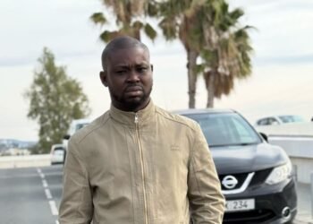 Le combat virtuel de Jacques Sinata Doré