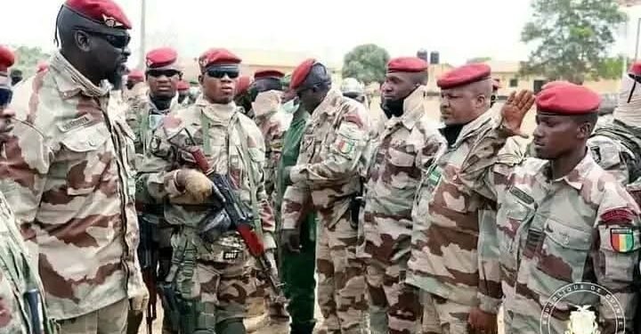 Conakry s’apprête à accueillir le président de la transition.