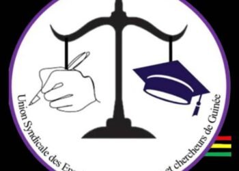 Urgent : le syndicat des enseignants-chercheurs et chercheurs de Guinée passe à la vitessesupérieur en adrèssant une lettre de plaidoirie au Chef de l’État le GénéralMamadiDoumbouya par le Secrétaire Général de l’Union Syndicale des Enseignants – Chercheurs et Chercheurs de Guinée (USECCG)._*