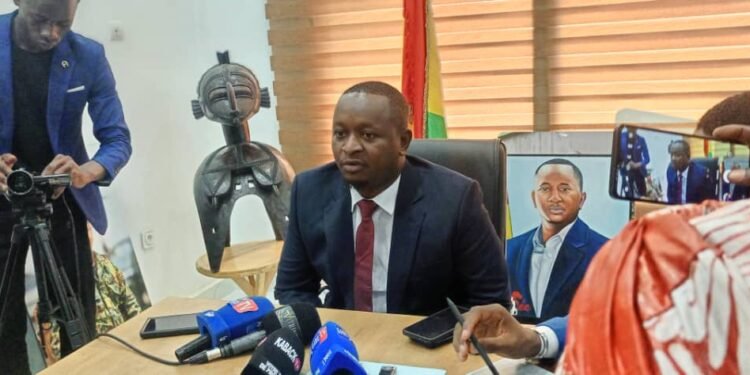 Accompagnement à la culture: le ministère de la culture soutient les ambitions des artistes guinéens à l’international Longtemps délaissé