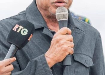 Guinée – Le ministre Jean Paul CEDY en visite aux fonctionnaires stagiaires de l’éducation en formation militaire