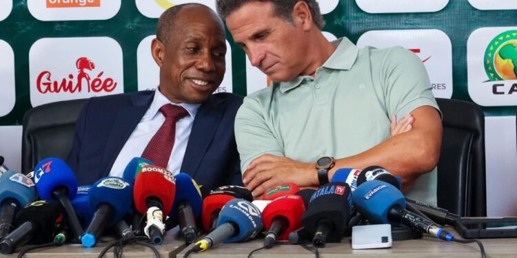 Football – Guinée : Paulo Duarte nommé sélectionneur du Syli national après un processus transparent