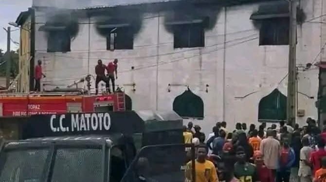 Incendie à la grande mosquée de Sangoyah ce vendredi soir