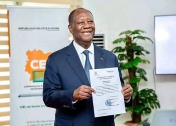 Côte d’Ivoire : Alassane Ouattara dépose sa candidature pour un quatrième mandat