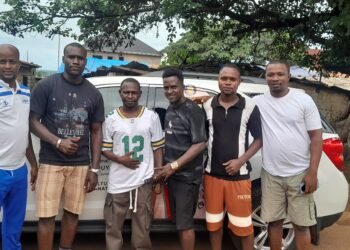 Guinée : l’humoriste Mingo reprend espoir grâce au soutien des autorités