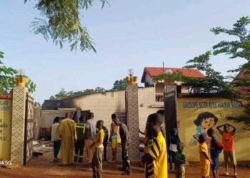 🔥 Siguiri : un incendie ravage un établissement scolaire à quelques jours de la rentrée