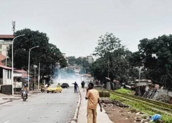 Ratoma : affrontements entre manifestants et forces de l’ordre à Cosa rail
