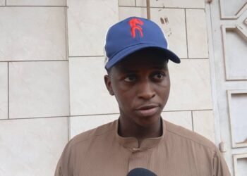 Kobaya : un jeune coiffeur poignardé à mort par son cousin