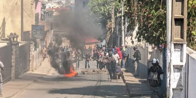 Madagascar : un général nommé Premier ministre en pleine tourmente politique