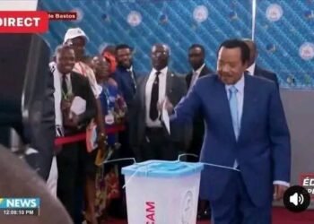Présidentielle au Cameroun : Paul Biya, 92 ans, a voté à Yaoundé
