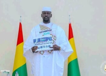 Guinée : Remise officielle des documents du programme Simandou 2040 au Général Mamadi Doumbouya