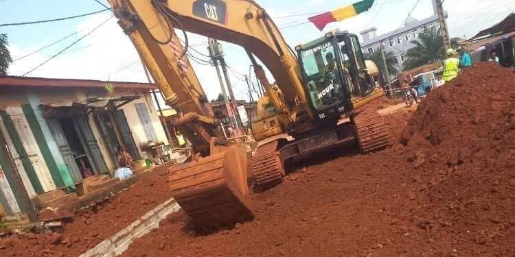 Conakry : poursuite des travaux d’aménagement et de bitumage à Yattaya–Foulamadina