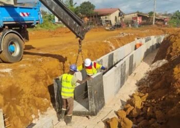 Conakry : poursuite des travaux d’aménagement et de bitumage de la T10 Nord et Sud