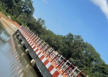 Dinguiraye : Un pont historique sur le fleuve Tinkisso, symbole de développement sous l’ère Doumbouya