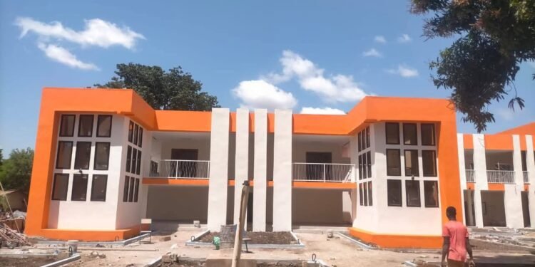 KANKAN : Les travaux de réhabilitation et d’extension de la médiathèque de l’Université Julius Nyerere en bonne voie