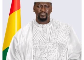 Mamadi Doumbouya appelle les Guinéens à l’unité et à l’autonomie nationale