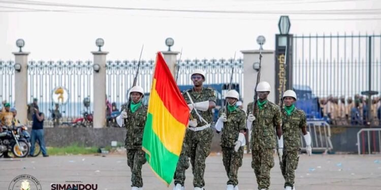 Guinée : le Général Mamadi Doumbouya promeut plusieurs officiers au grade de général de brigade