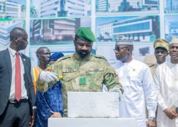 Mali : le président Assimi Goïta lance un vaste programme de modernisation hospitalière