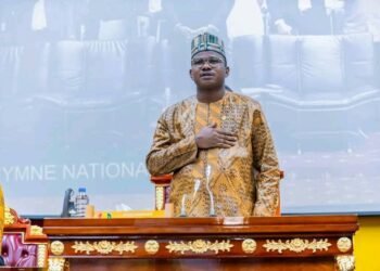 Transition en Guinée : le CNT adopte les projets de règlements intérieurs du futur Parlement bicaméral
