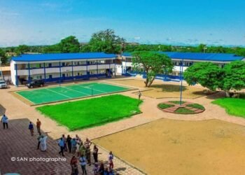 Kankan : une école primaire moderne inaugurée pour améliorer les conditions d’apprentissage
