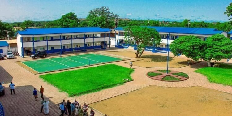 Kankan : une école primaire moderne inaugurée pour améliorer les conditions d’apprentissage
