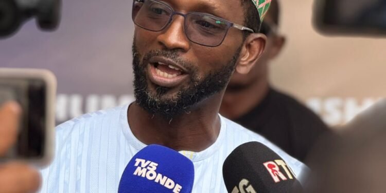 Réaction de Thierno Yaya Diallo aux propos d’Ousmane Gaoual : « Les Guinéens méritent des résultats, pas des slogans »