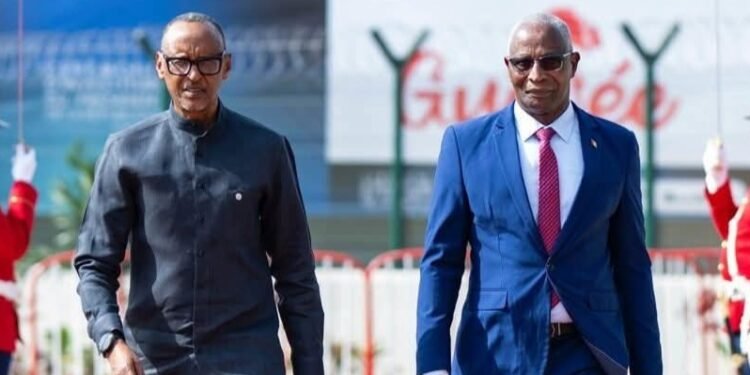 Conakry : le président rwandais Paul Kagame en Guinée pour la prestation de serment de Mamadi Doumbouya