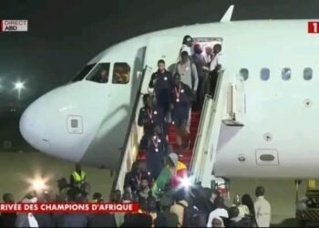 Sénégal : les Lions de la Téranga accueillis en héros à Dakar après leur sacre continental