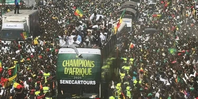 Dakar en liesse : les Lions de la Téranga célébrés par une foule immense