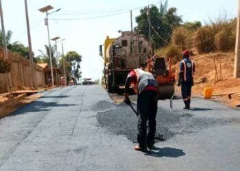 Beyla : le bitumage du centre-ville transforme le visage de la commune