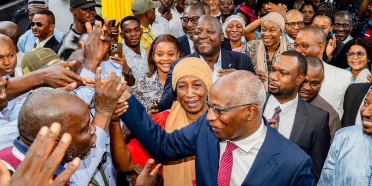 « La Guinée change et continuera de changer » : le message du Premier ministre Amadou Oury Bah