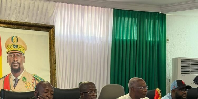 Guinée : Amadou Oury Bah installé Premier ministre de la 5ᵉ République