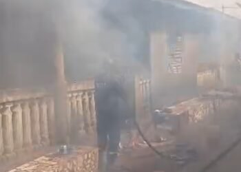 Grand Moulin : un incendie ravage un bâtiment près de l’école de police