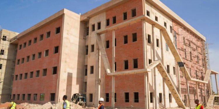 Initiative présidentielle pour une éducation de qualité pour tous : les artisans du Guiriko appelés à équiper les amphithéâtres universitaires