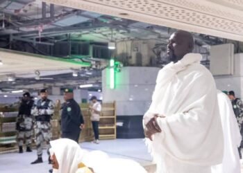 Guinée : des rumeurs sur la santé du président Mamadi Doumbouya balayées par son apparition à La Mecque