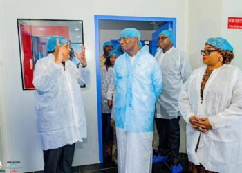 Industrialisation et souveraineté sanitaire : la Guinée inaugure sa première usine pharmaceutique
