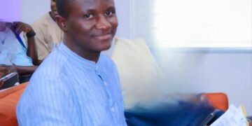 Restons pour affronter le désastre plutôt que de le fuir, car en le fuyant, nous ne faisons que l’emporter avec nous.