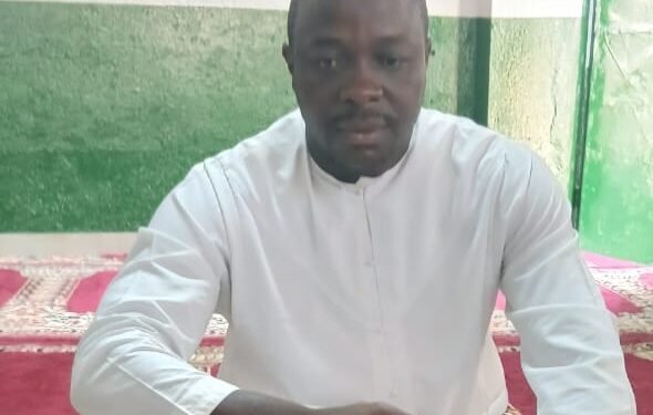 Hamdallaye : le commandant et son adjoint dotent la Brigade Anti-Criminalité (BAC 9) d’une nouvelle mosquée
