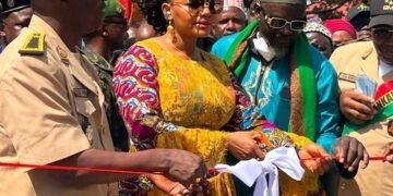 Le Centre de Santé Amélioré de la sous-préfecture de Sabadou Barama, dans la région de Kankan, a été officiellement mis en service ce mercredi 22 avril 2026.