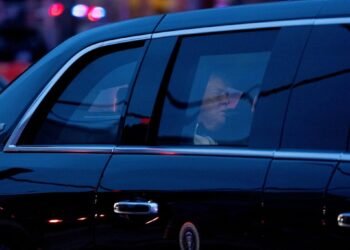 États-Unis : Donald Trump évacué après des coups de feu à Washington