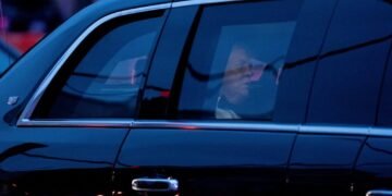 États-Unis : Donald Trump évacué après des coups de feu à Washington