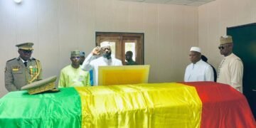 Mali : des officiels guinéens présents aux obsèques du général Sadio Camara à Bamako