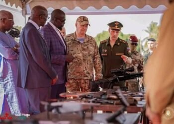 Renforcement des capacités militaires : la Guinée réceptionne du matériel moderne en provenance de Russie