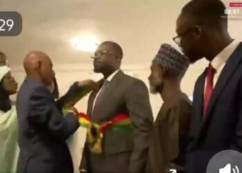 Sénégal : Ousmane Sonko retrouve officiellement son mandat de député