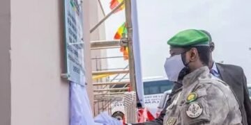 Mali : Assimi Goïta inaugure la Maison des Pupilles et rend hommage aux orphelins de la République