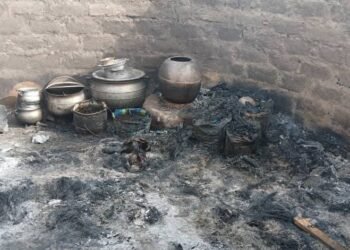 Faranah : un incendie ravage le secteur de Yérédou, 63 personnes sinistrées