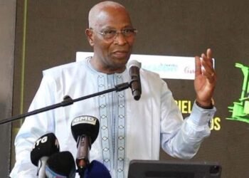 « Le non-paiement des factures d’électricité est un crime » : Bah Oury dénonce le vol de courant